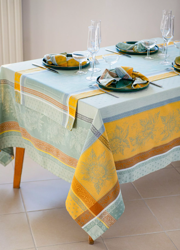 French Jacquard tablecloth, Teflon (Beaulieu. 2 colors)